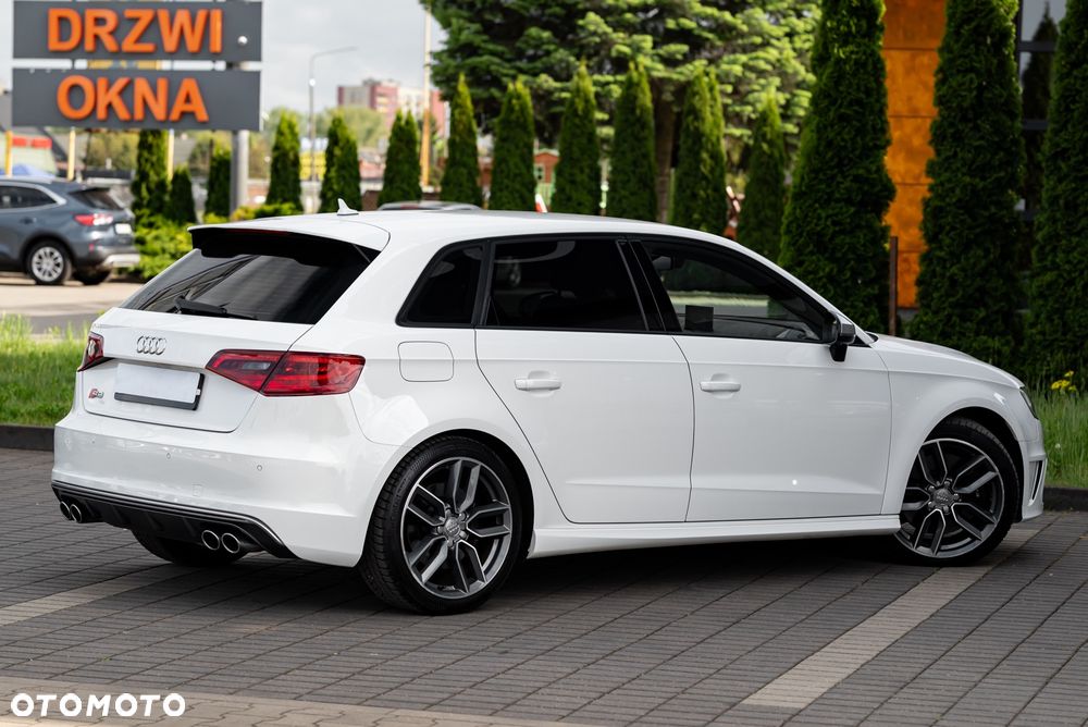 Audi S3 Sportback S tronic - 15