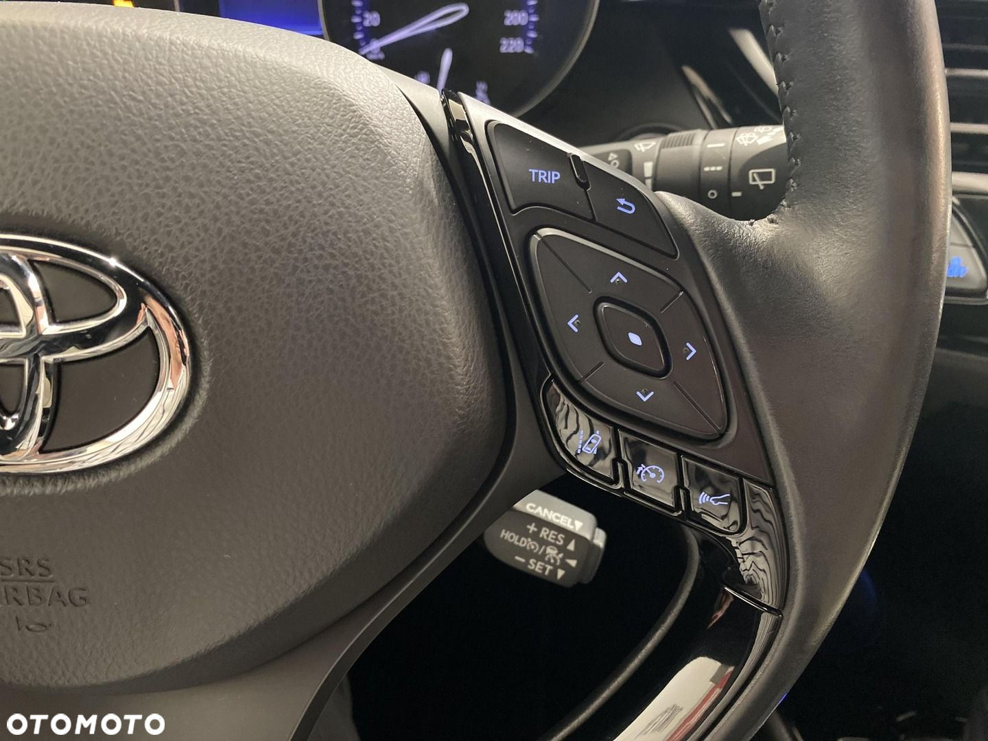 Toyota C-HR - 14