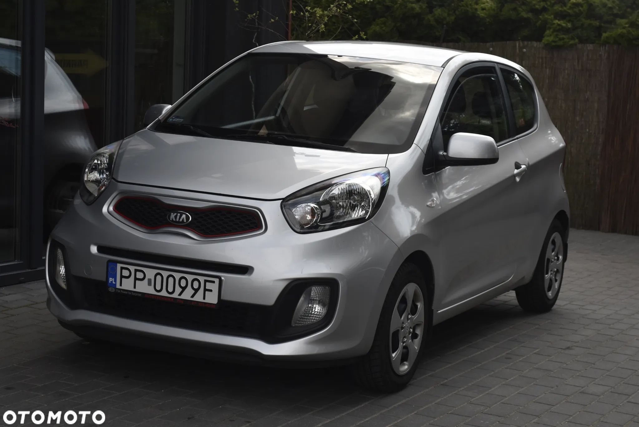 Kia Picanto 1.0 L - 1