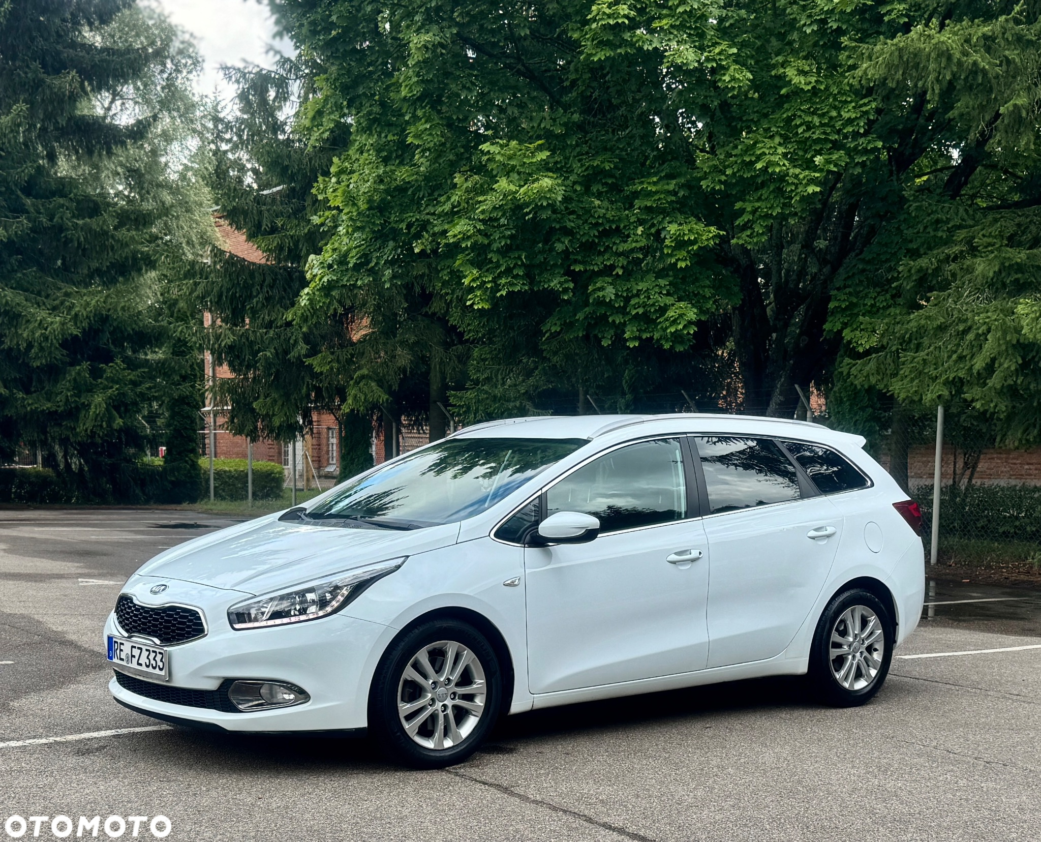 Kia Ceed 1.6 CRDi 128 Fifa World Cup Edition - 8