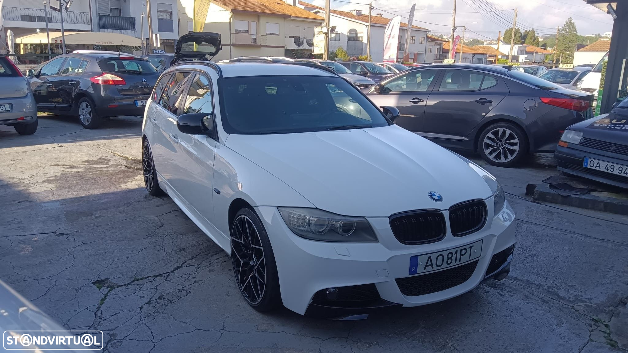 BMW 318 d Touring Navigation Sport - 3