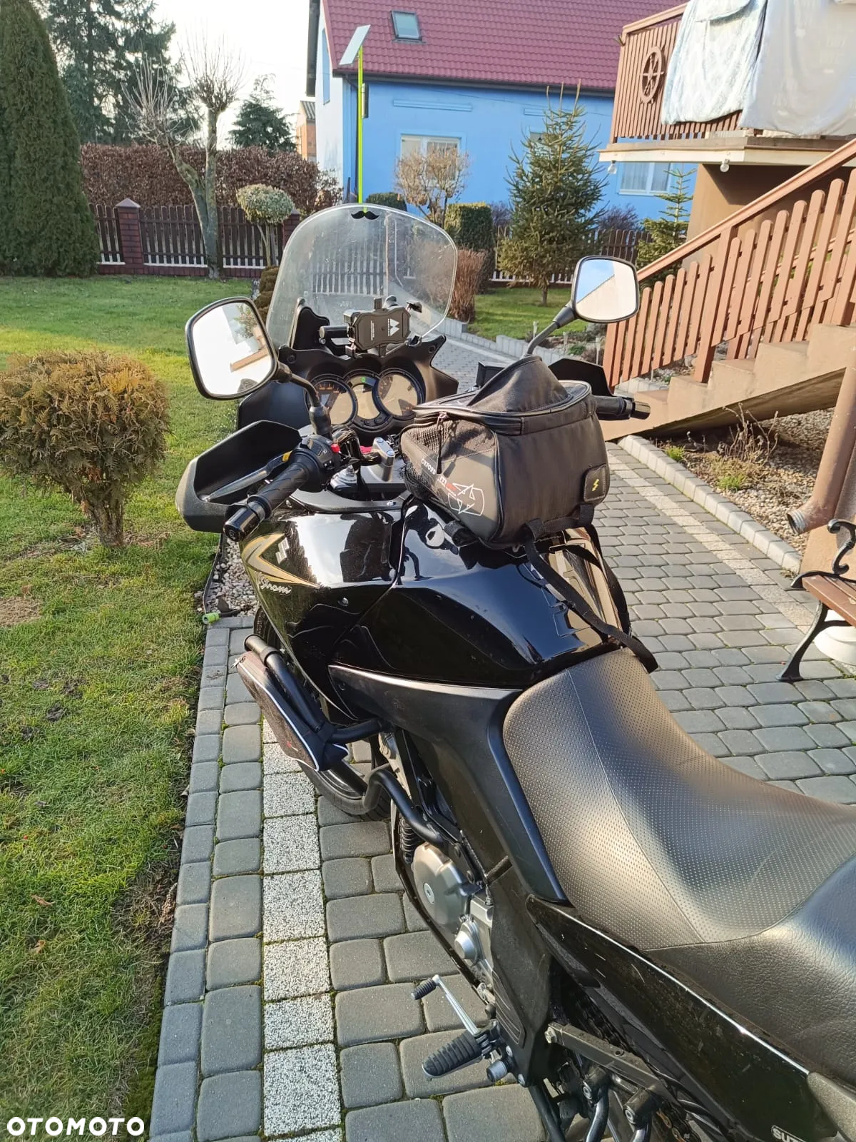 Suzuki V-STROM