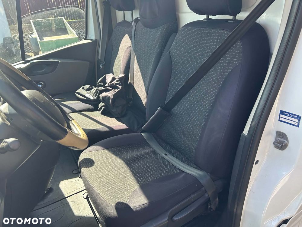 Renault Trafic - 9