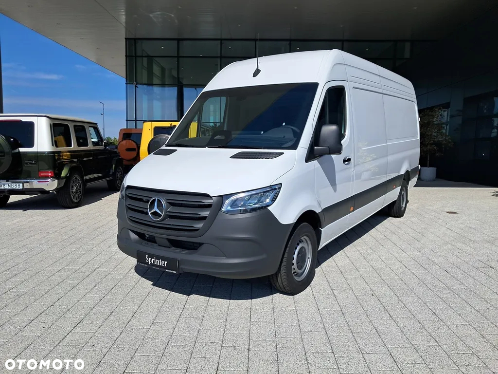 Mercedes-Benz Sprinter - 2