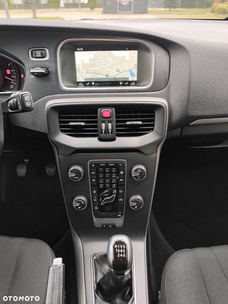 Volvo V40 - 8