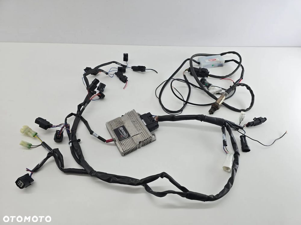 ZESTAW TUNINGOWY RAPID BIKE EVO  MODUL ECU SONDA  HONDA CB 1000R  SC80 - 19