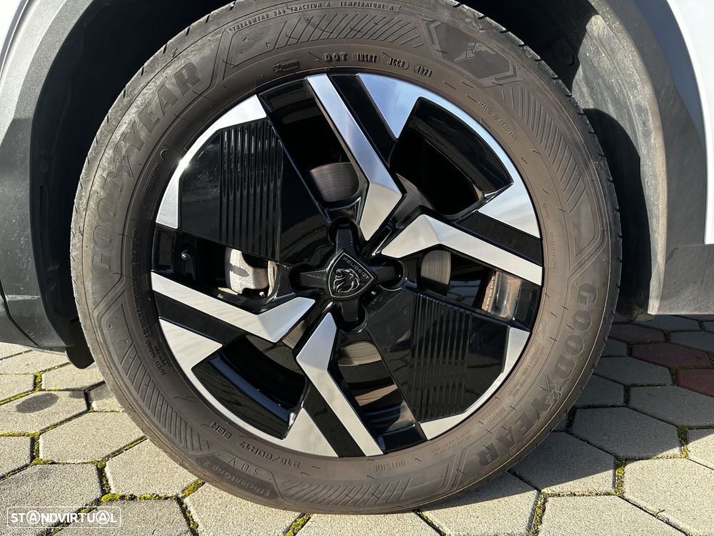 Peugeot 2008 1.2 PureTech Allure Pack - 8