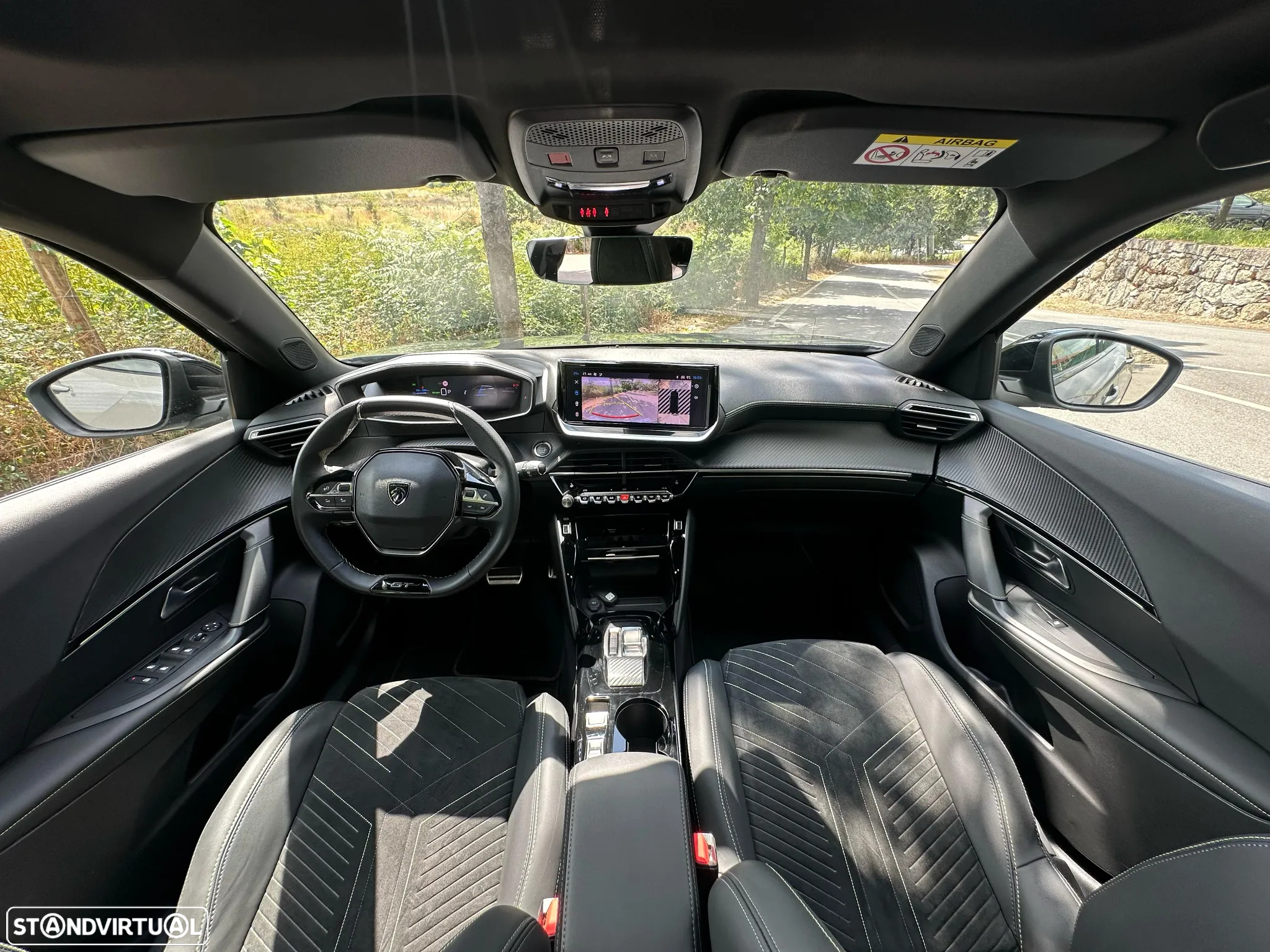 Peugeot e-2008 50 kWh GT Pack - 10