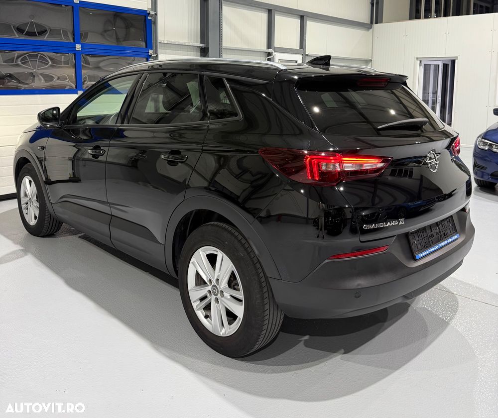 Opel Grandland X 1.2 Start/Stop Automatik Business Edition - 4