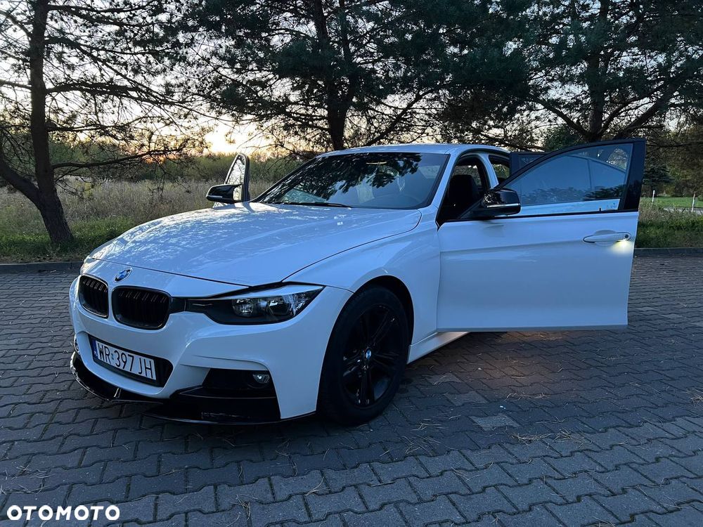 BMW 328I