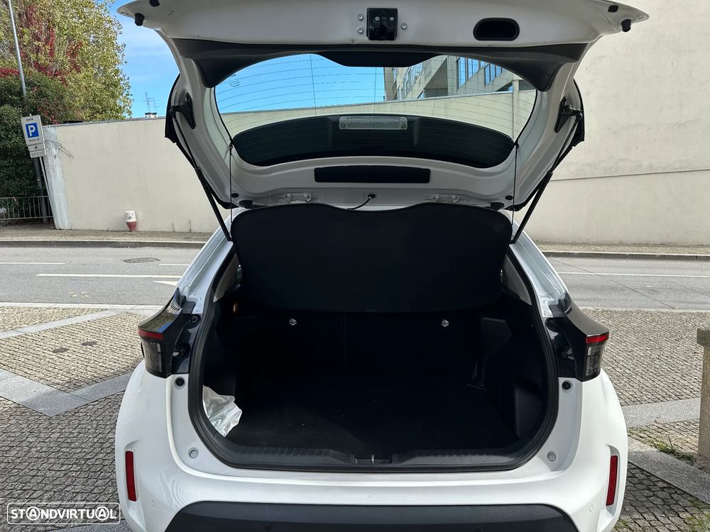 Toyota Yaris Cross 1.5 HDF Luxury - 25