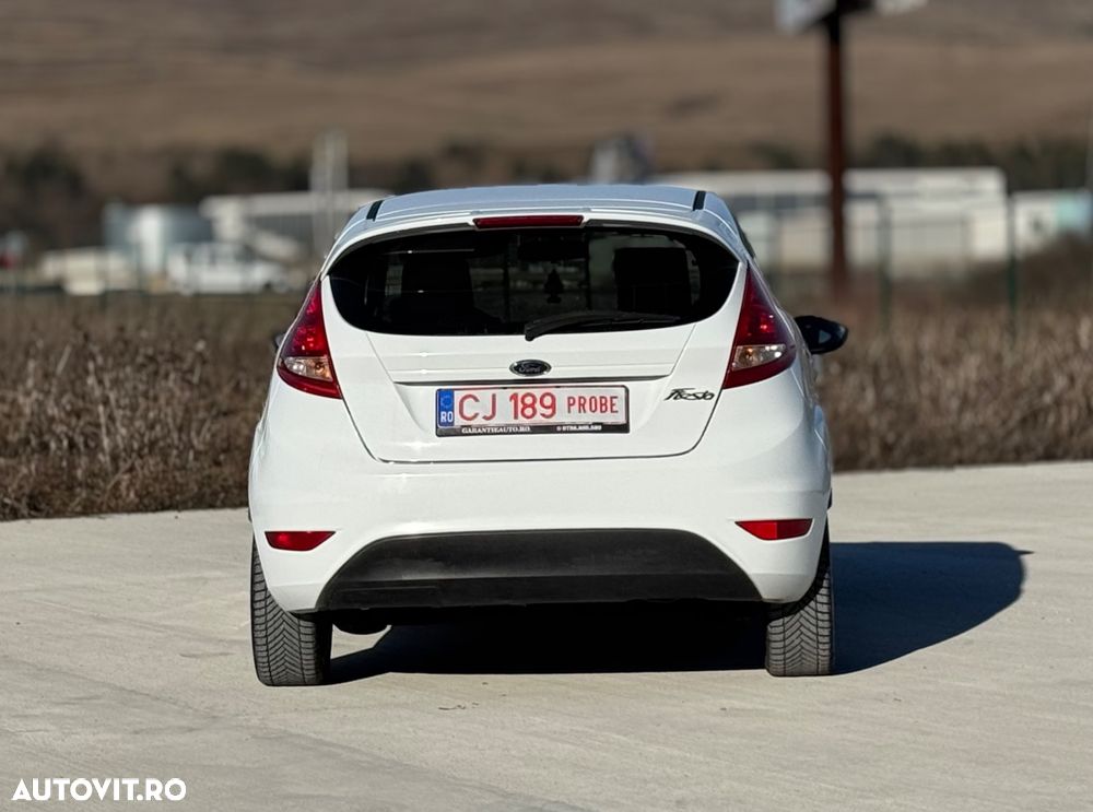 Ford Fiesta 1.25 Ghia - 16