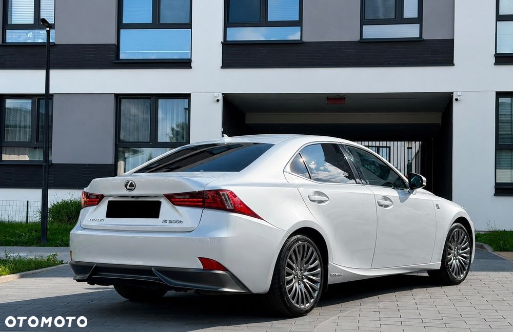 Lexus IS - 2
