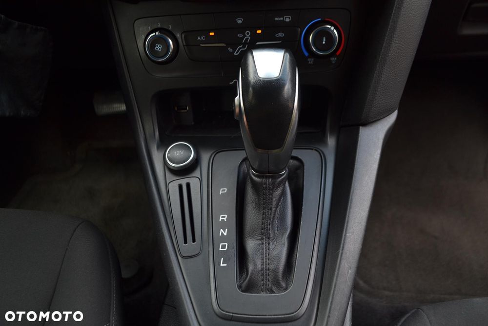 Ford Focus 1.6 Trend MPS6 - 22