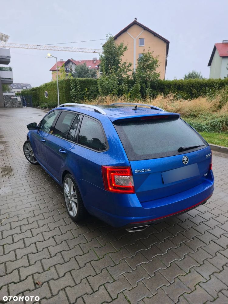 Skoda Octavia 2.0 TDI RS DSG - 8