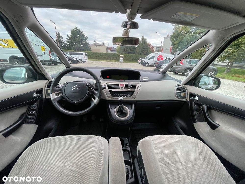 Citroën C4 Picasso - 16