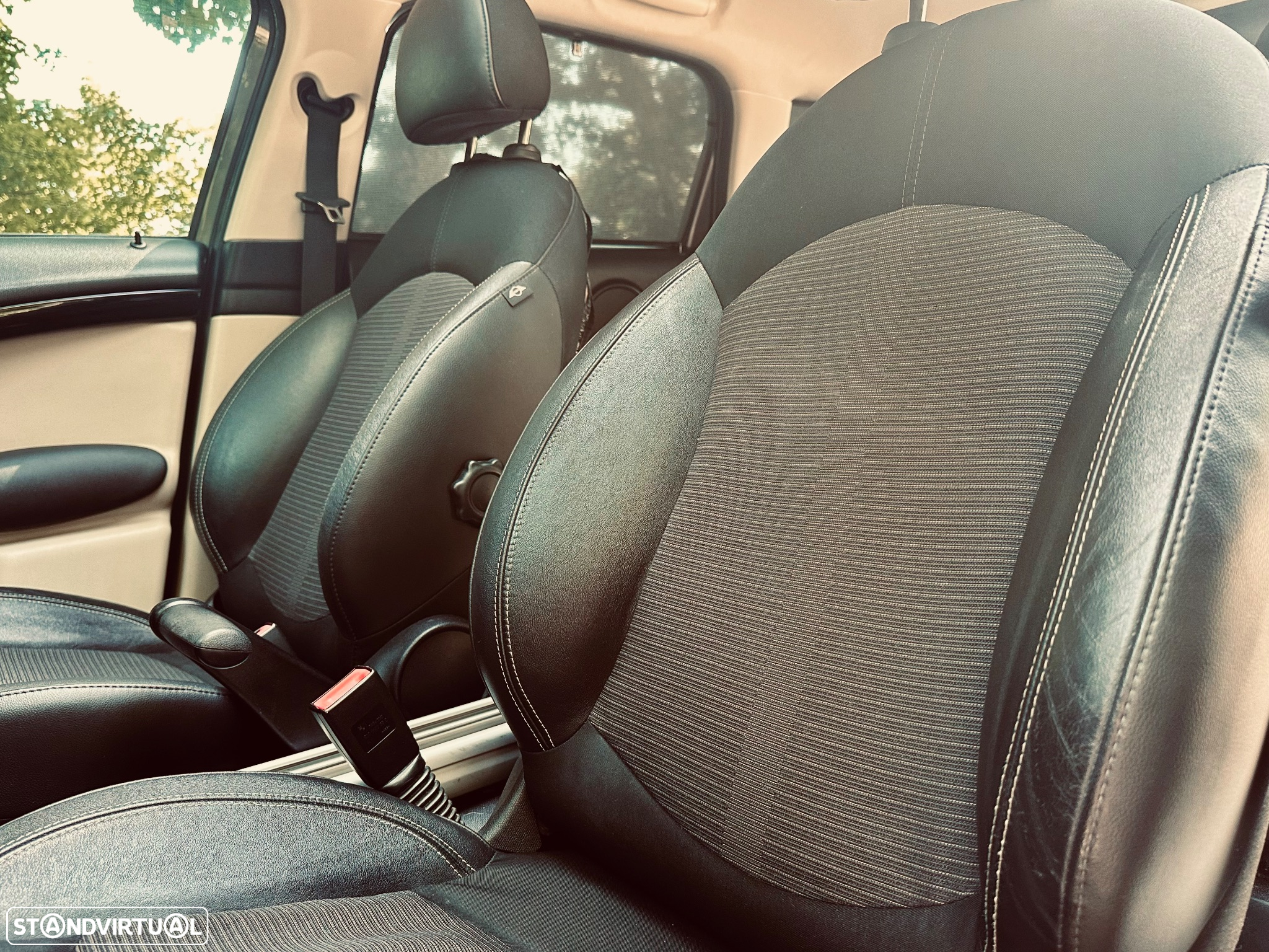 MINI Countryman One D - 32
