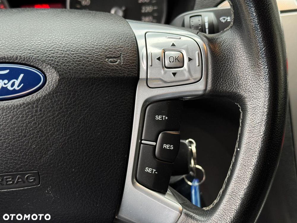 Ford Galaxy 2.0 Ambiente - 20