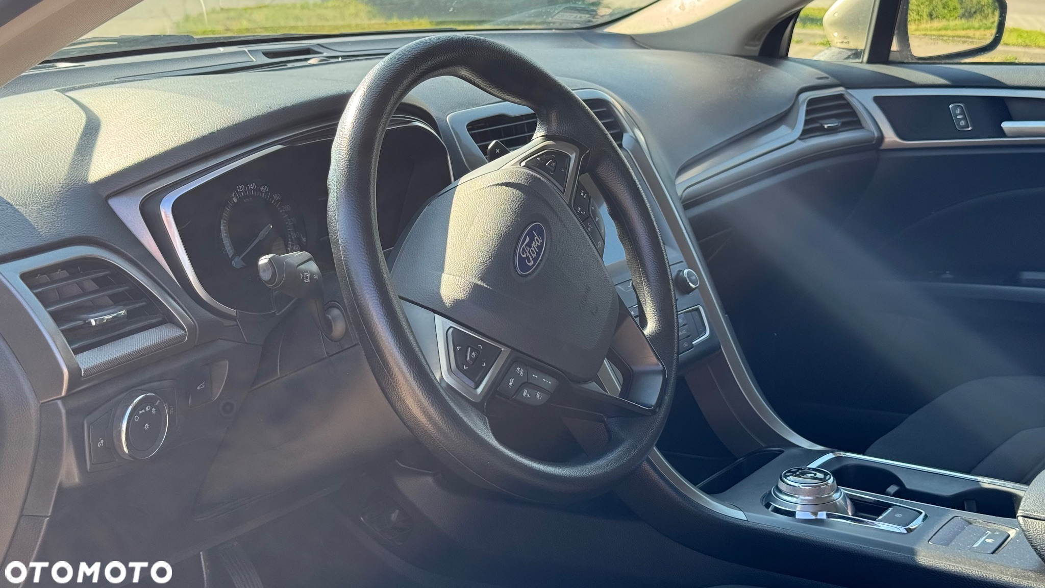 Ford Fusion - 10
