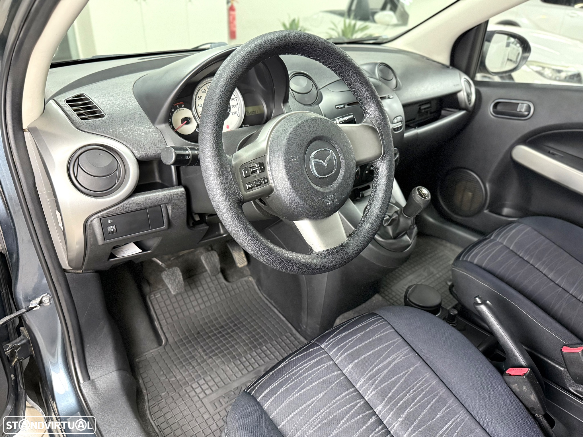 Mazda 2 1.4 MZ-CD Comfort AC - 11