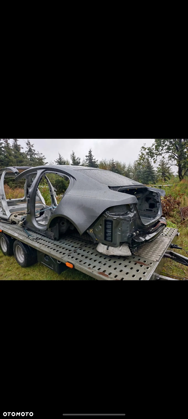 JAGUAR XE ĆWIARTKA BŁOTNIK lewy TYŁ TYLNY + KAWAŁEK PROGU