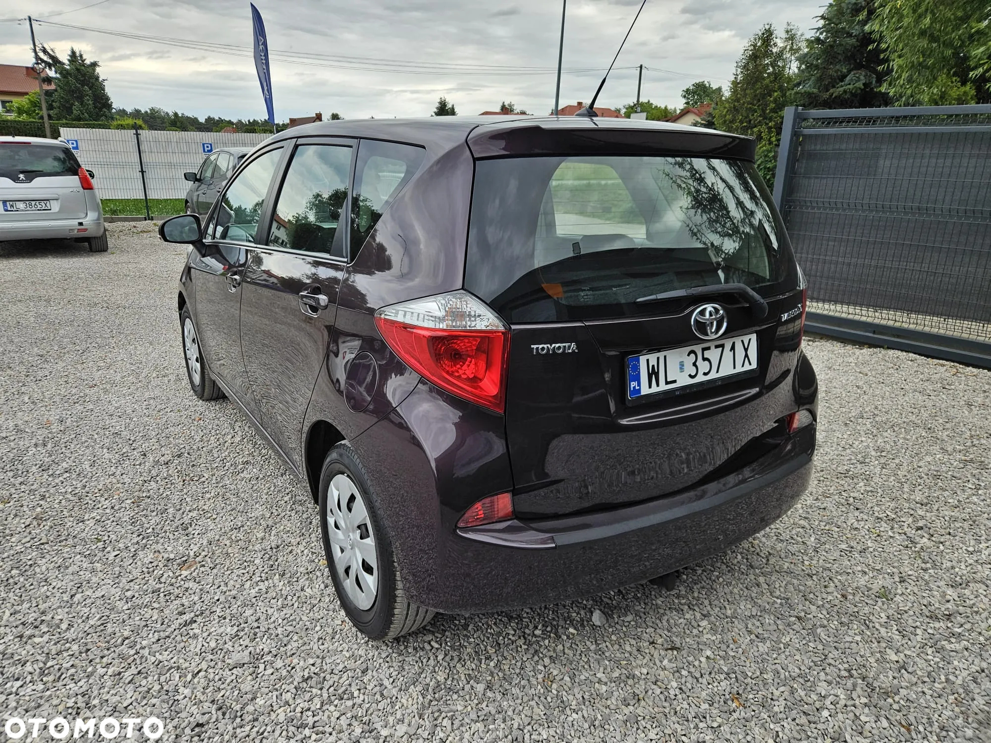 Toyota Verso S 1.33 VVT-i Life - 11