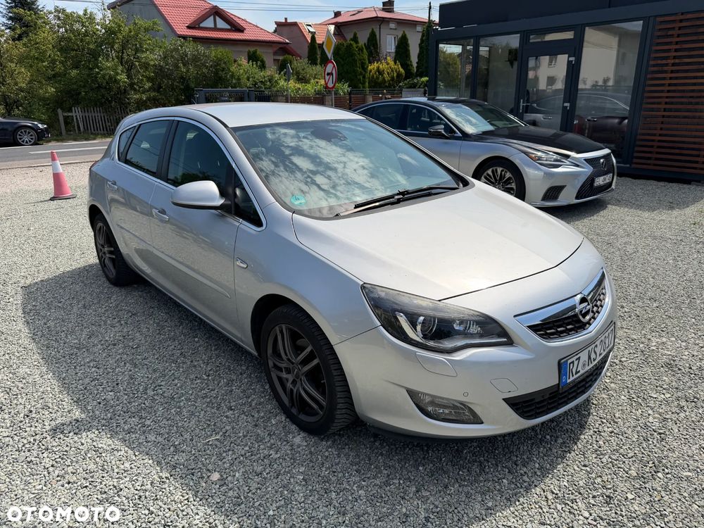 Opel Astra 1.4 Turbo Innovation - 4