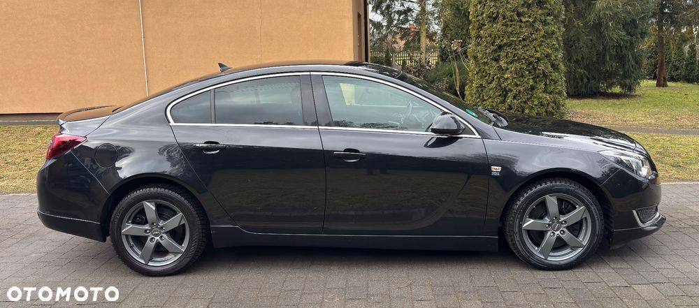 Opel Insignia 2.0 T Cosmo S&S - 6