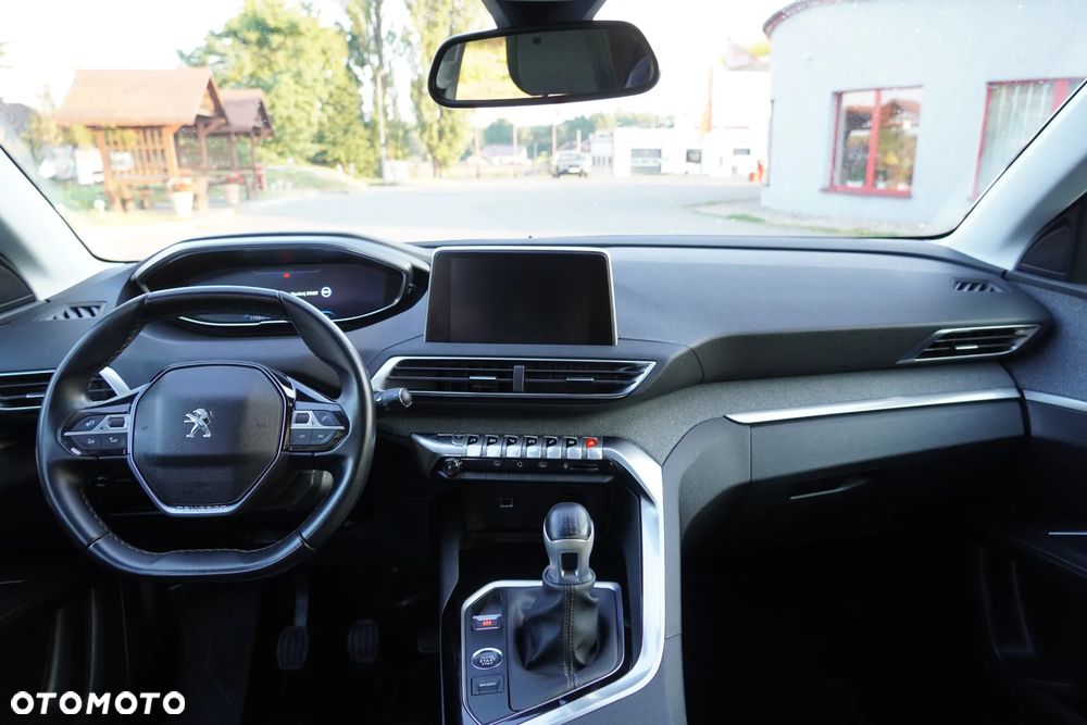 Peugeot 3008 1.2 PureTech Allure Pack S&S - 14