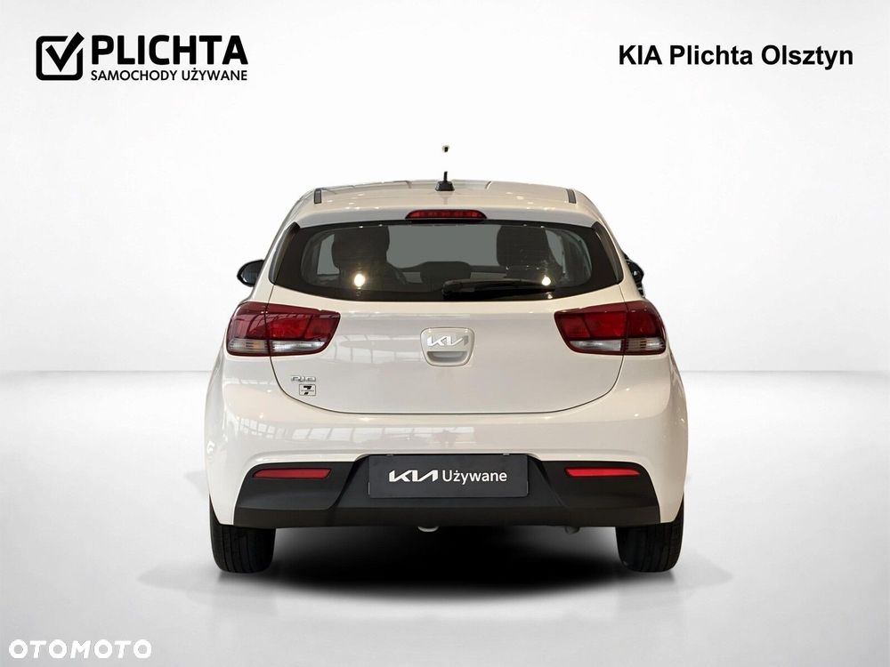 Kia Rio - 4