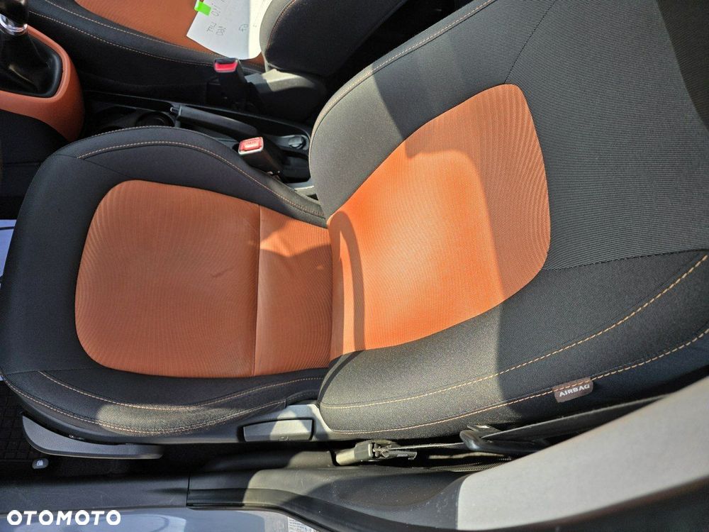 Hyundai i10 1.0 GO+ - 12