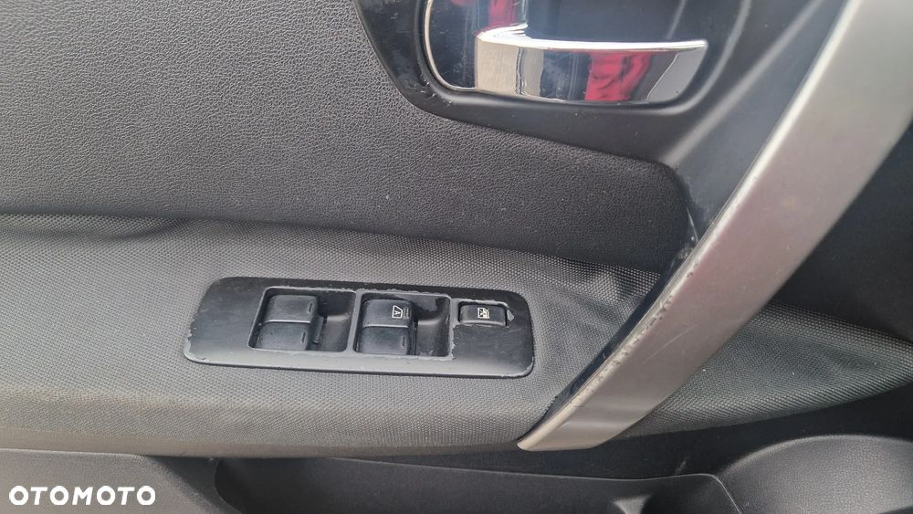 Nissan Qashqai+2 - 17
