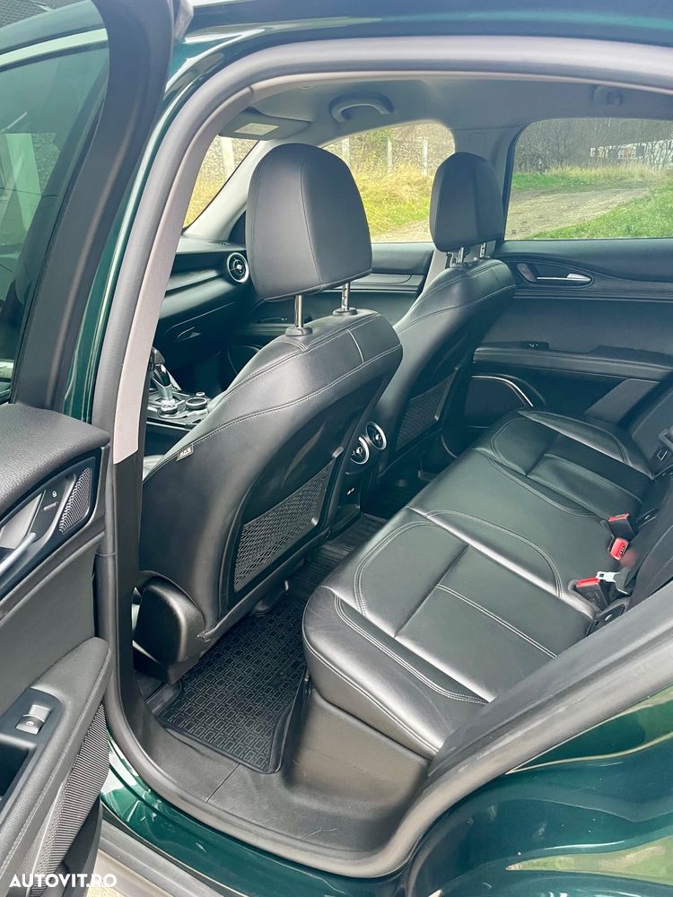 Alfa Romeo Stelvio 2.0 Turbo 16V AT8-Q4 - 15