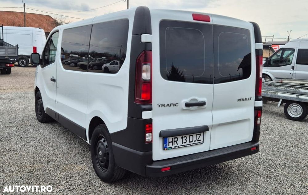 Renault Trafic Combi L1H1 8+1 Authentique - 15
