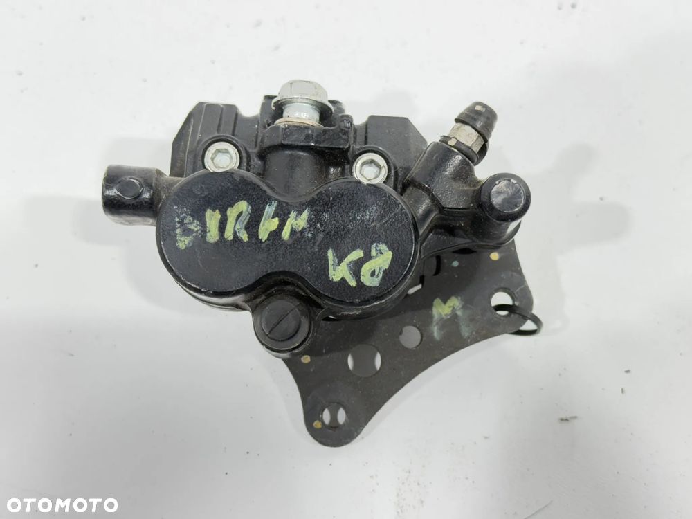 Zacisk przód  Suzuki Burgman 125 K8  12-18r - 1