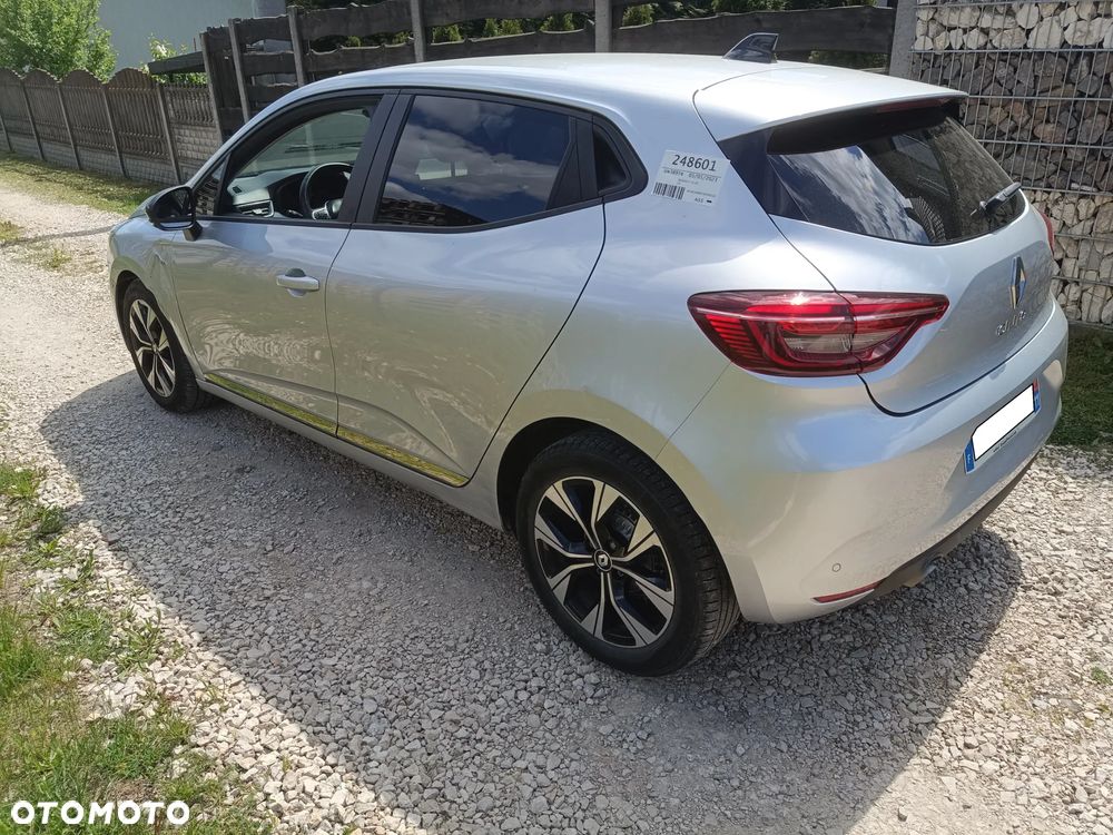 Renault Clio - 1