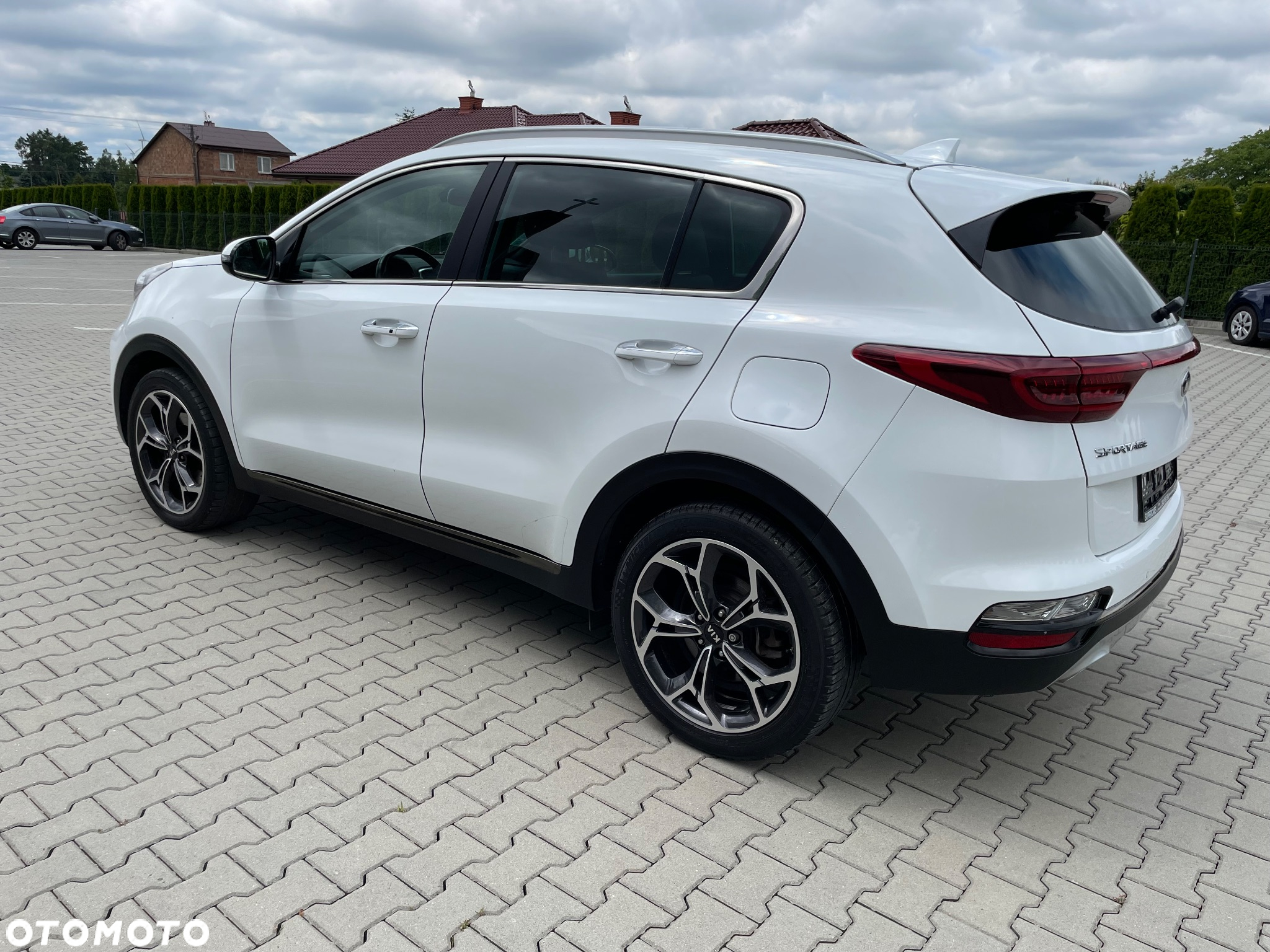Kia Sportage 1.6 CRDI AWD Eco-Dynamics+ (48V M-H) DCT GT-Line - 9