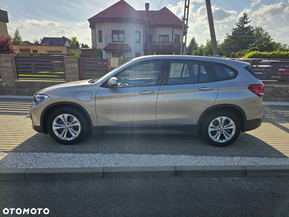 BMW X1 xDrive25e Advantage - 6