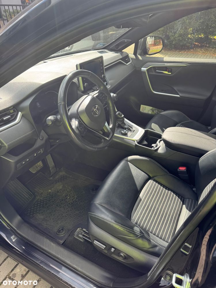 Toyota RAV4 2.5 Hybrid Black Edition by JBL 4x2 - 4
