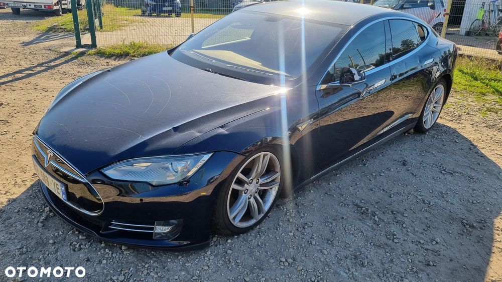 Tesla Model S 2014 photo 3