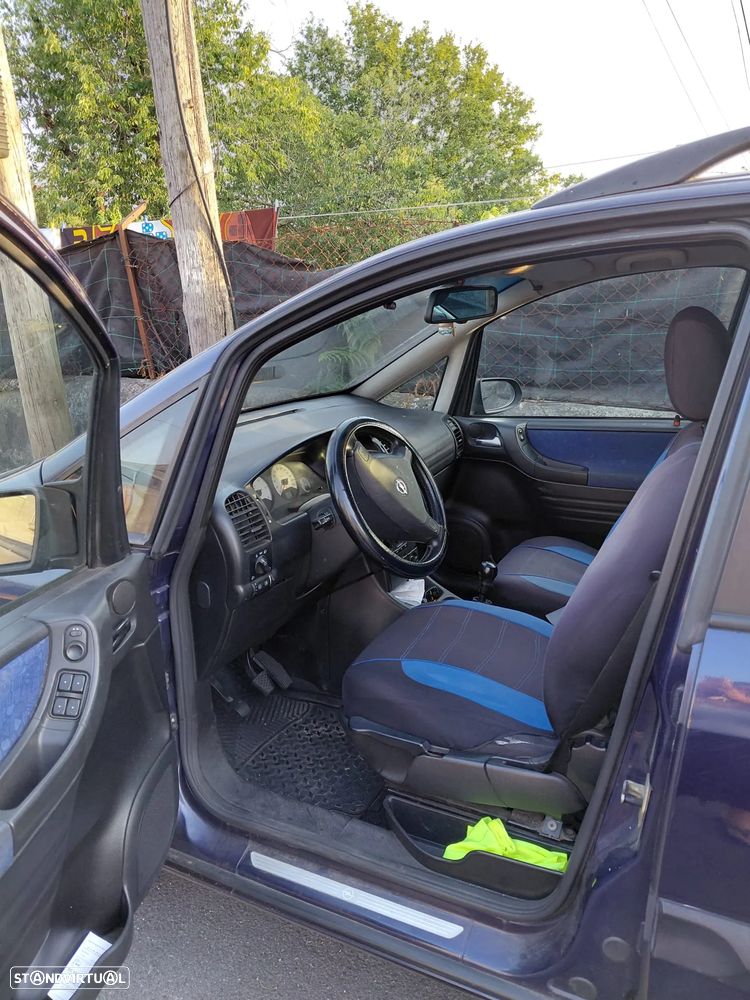 Opel Zafira 2.0 DTi - 5