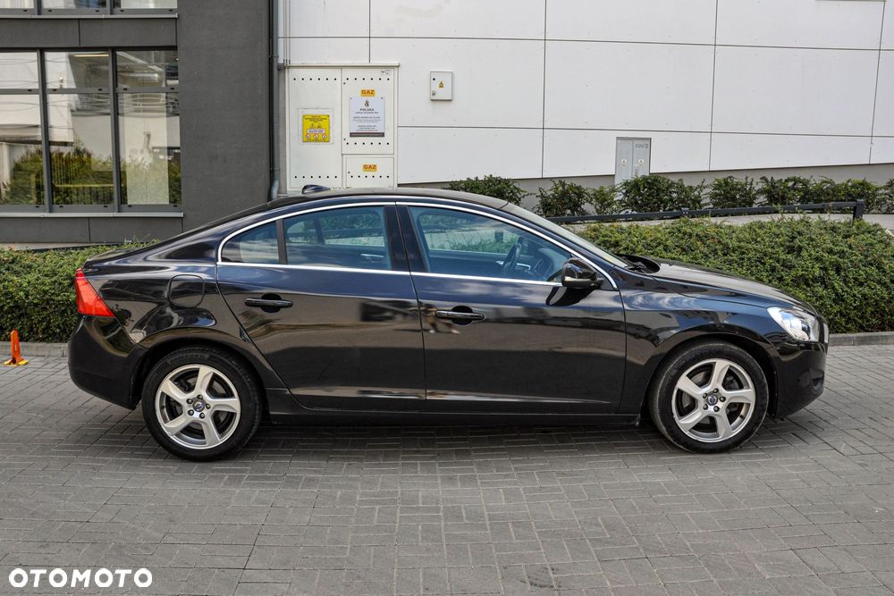 Volvo S60 D2 Momentum - 5