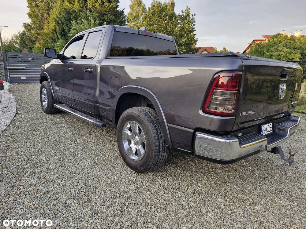 RAM 1500 ver-5-7-quad-cab-laramie - 22
