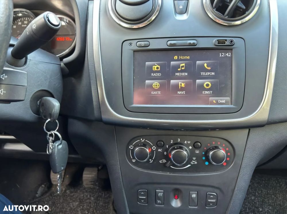 Dacia Sandero TCe 90 Laureate - 9