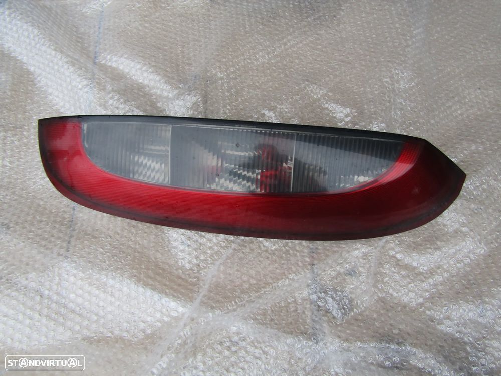 Farolim stop Opel Corsa C ano 2001 a 2005, usado - 1