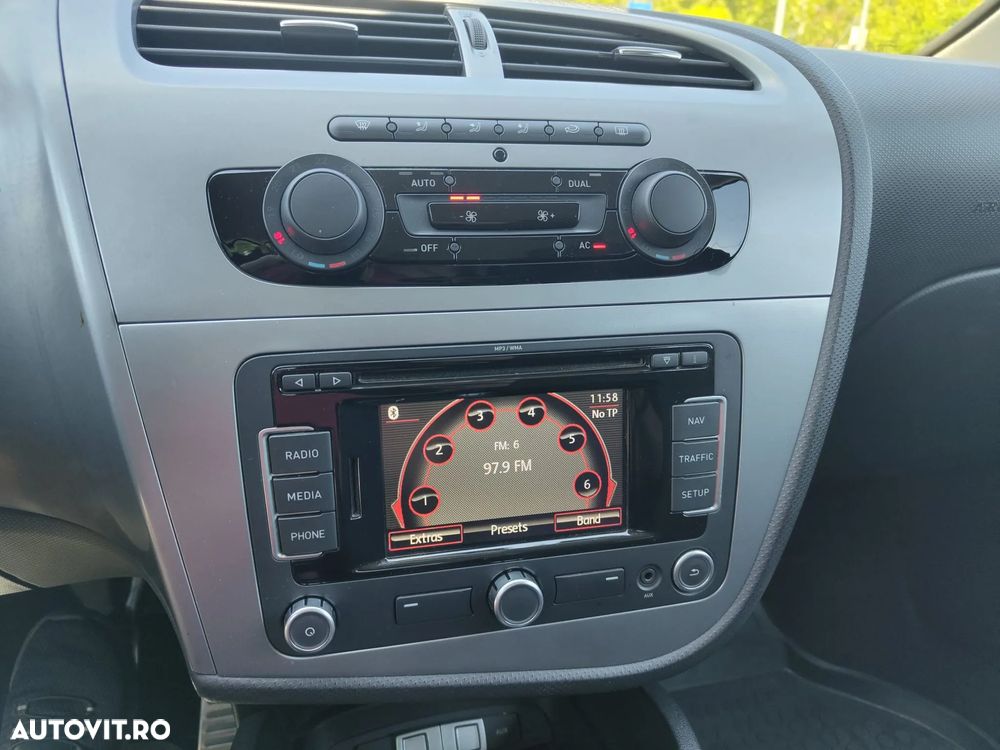 Seat Leon 1.6 TDI Style DSG - 6