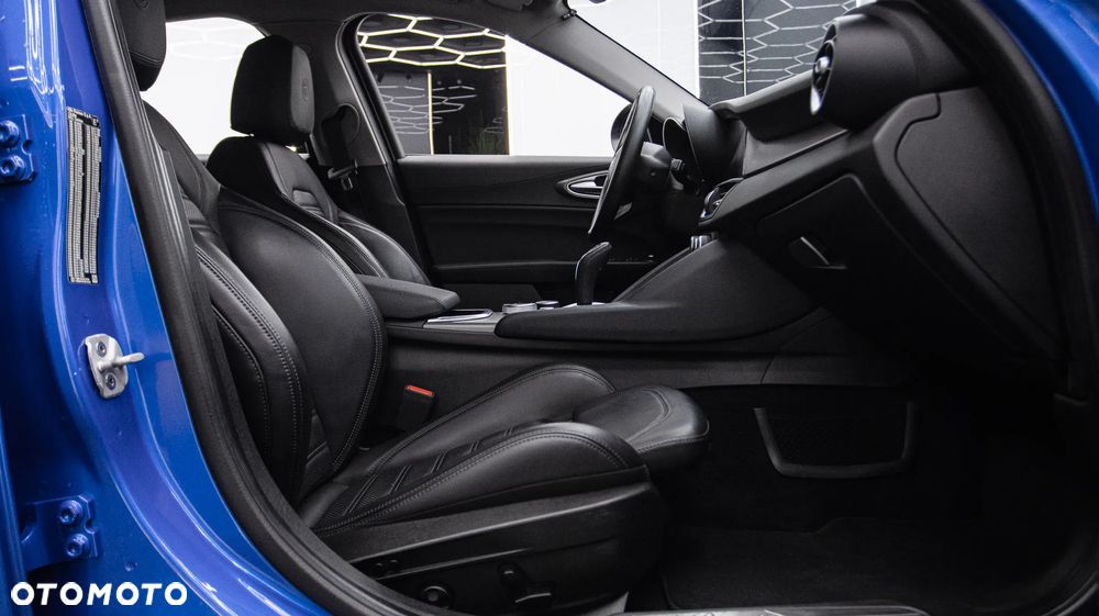 Alfa Romeo Giulia 2.0 Turbo Veloce - 21