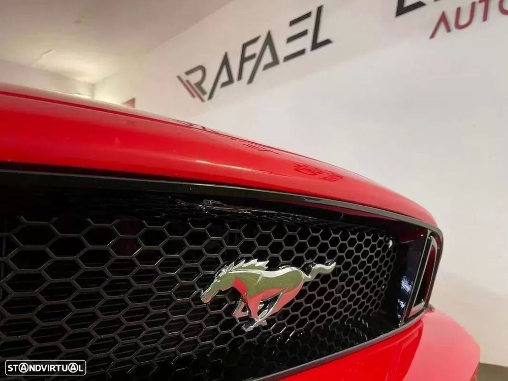 Ford Mustang - 7