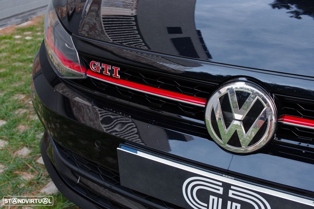 VW Polo 2.0 TSI GTI DSG - 11