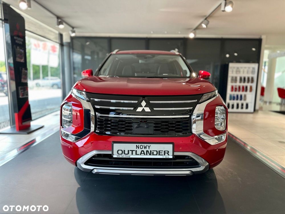 Mitsubishi Outlander - 3